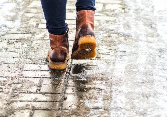 Winter Safety Tips: Avoiding Slips, Trips and Falls on Ice thumbnail